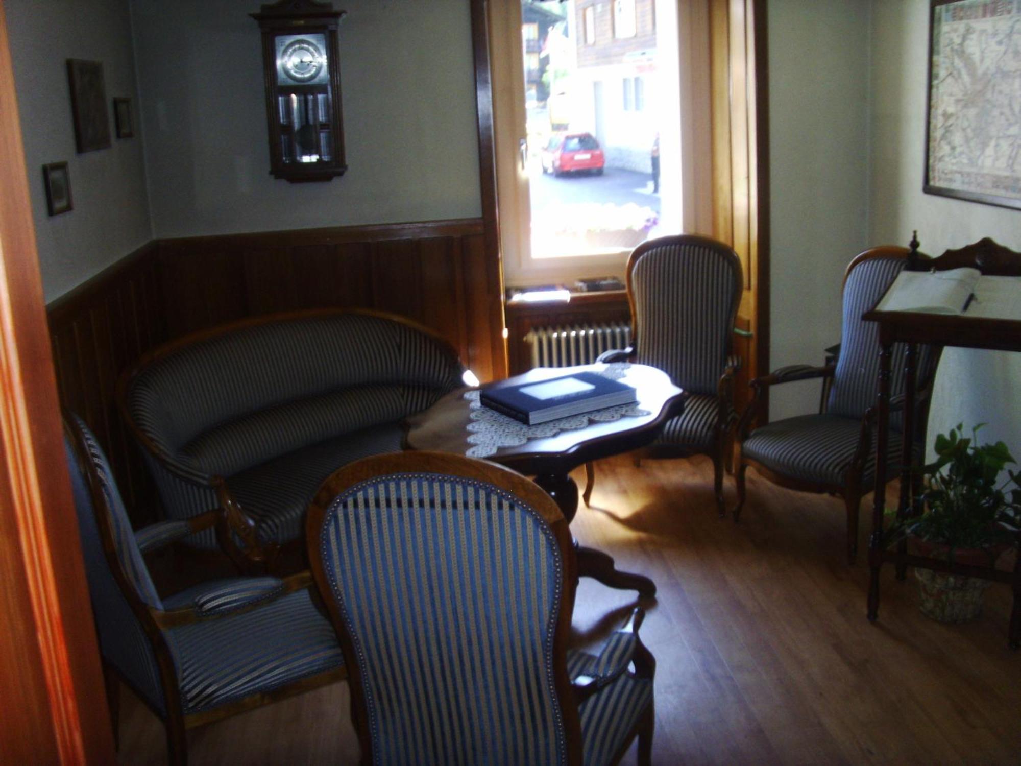 Hotel Furka Oberwald Esterno foto