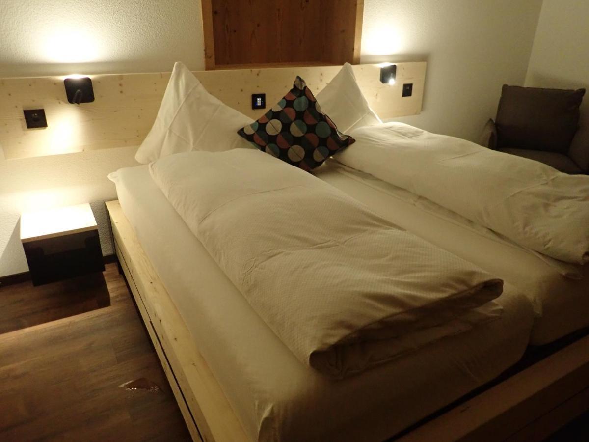 Hotel Furka Oberwald Esterno foto