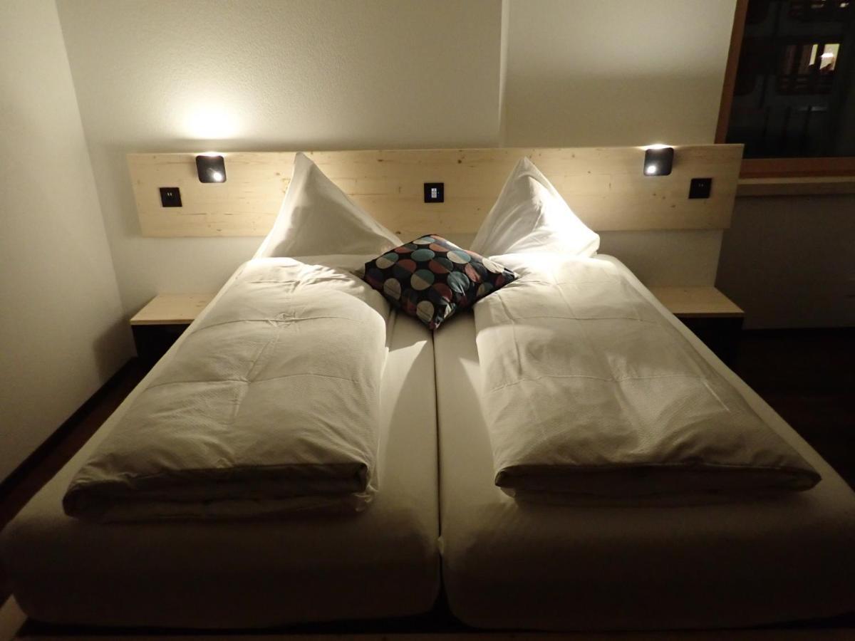 Hotel Furka Oberwald Esterno foto