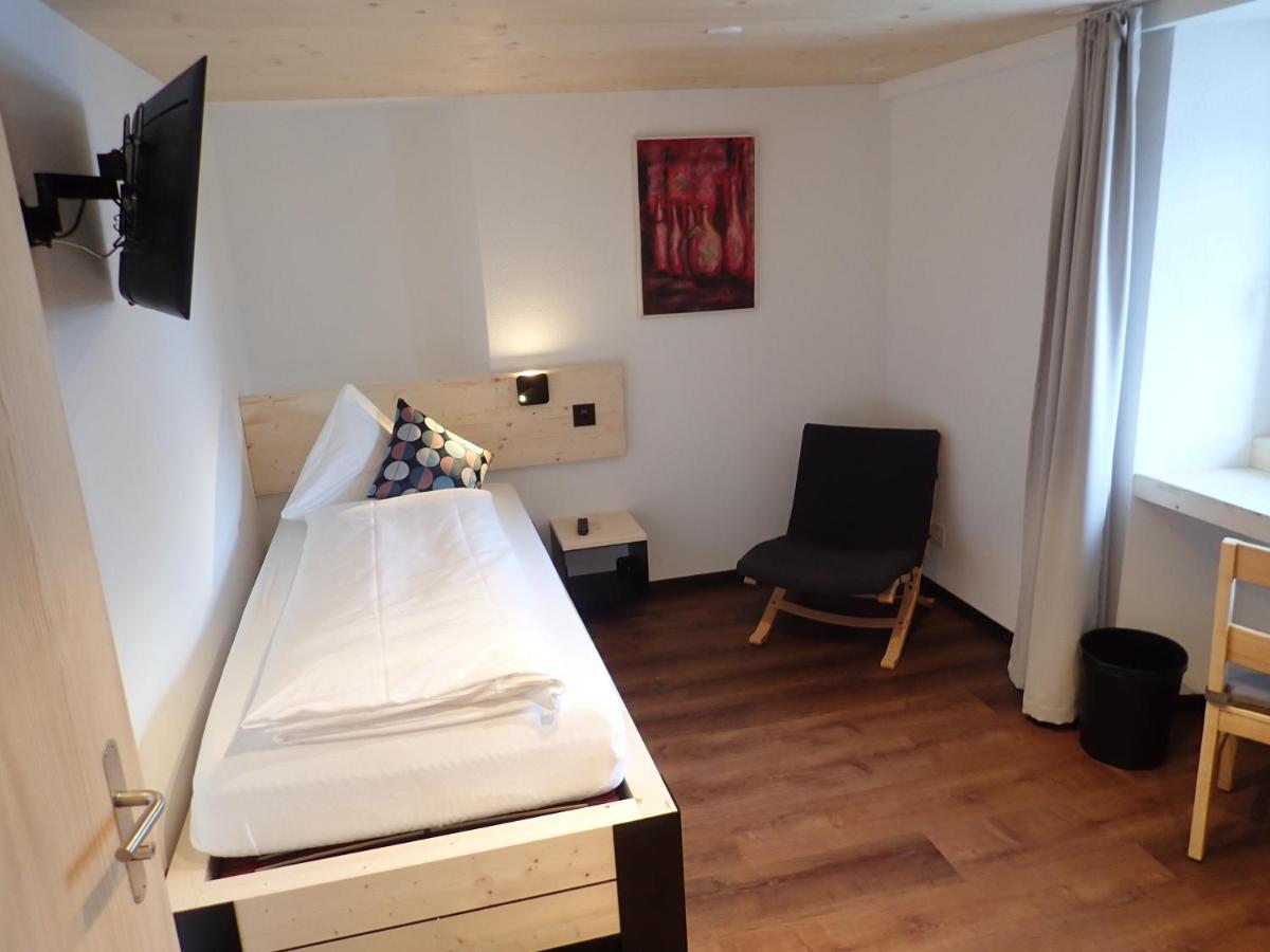 Hotel Furka Oberwald Esterno foto